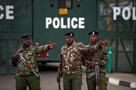 2017-10-25T064913Z_1_LYNXMPED9O0E9-OZATP_RTROPTP_2_OZATP-UK-KENYA-ELECTION