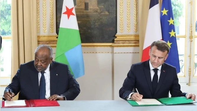 Madaxweynaha Faransiiska oo tegaya Jabuuti iyo Itoobiya Madaxweynaha Faransiiska oo tegaya Jabuuti iyo Itoobiya