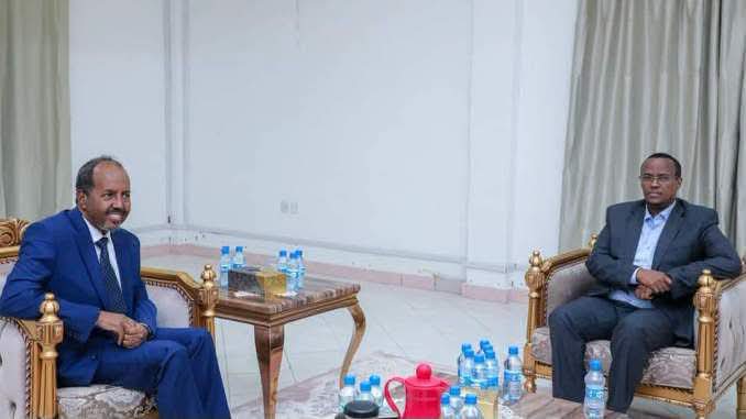 Xasan Sheekh oo kulan xasaasi ah la yeeshay siyaasiyiin Harti Abgaal ah