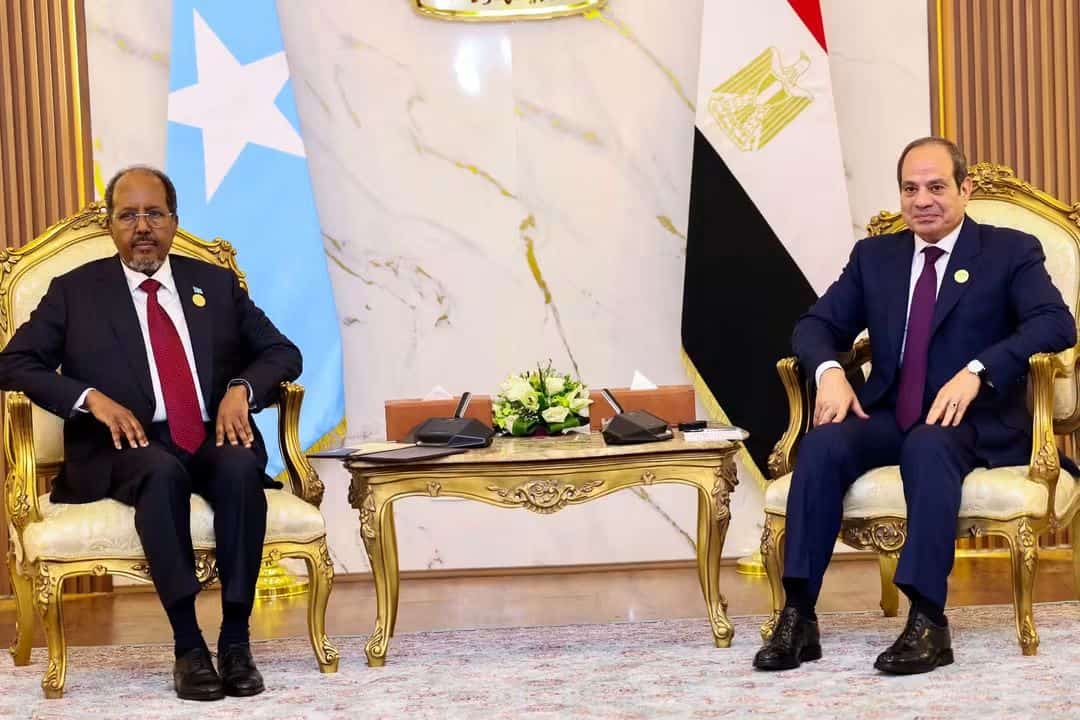 MW Xasan Sheekh oo la kulmay MW Masar. MW Xasan Sheekh oo la kulmay MW Masar.